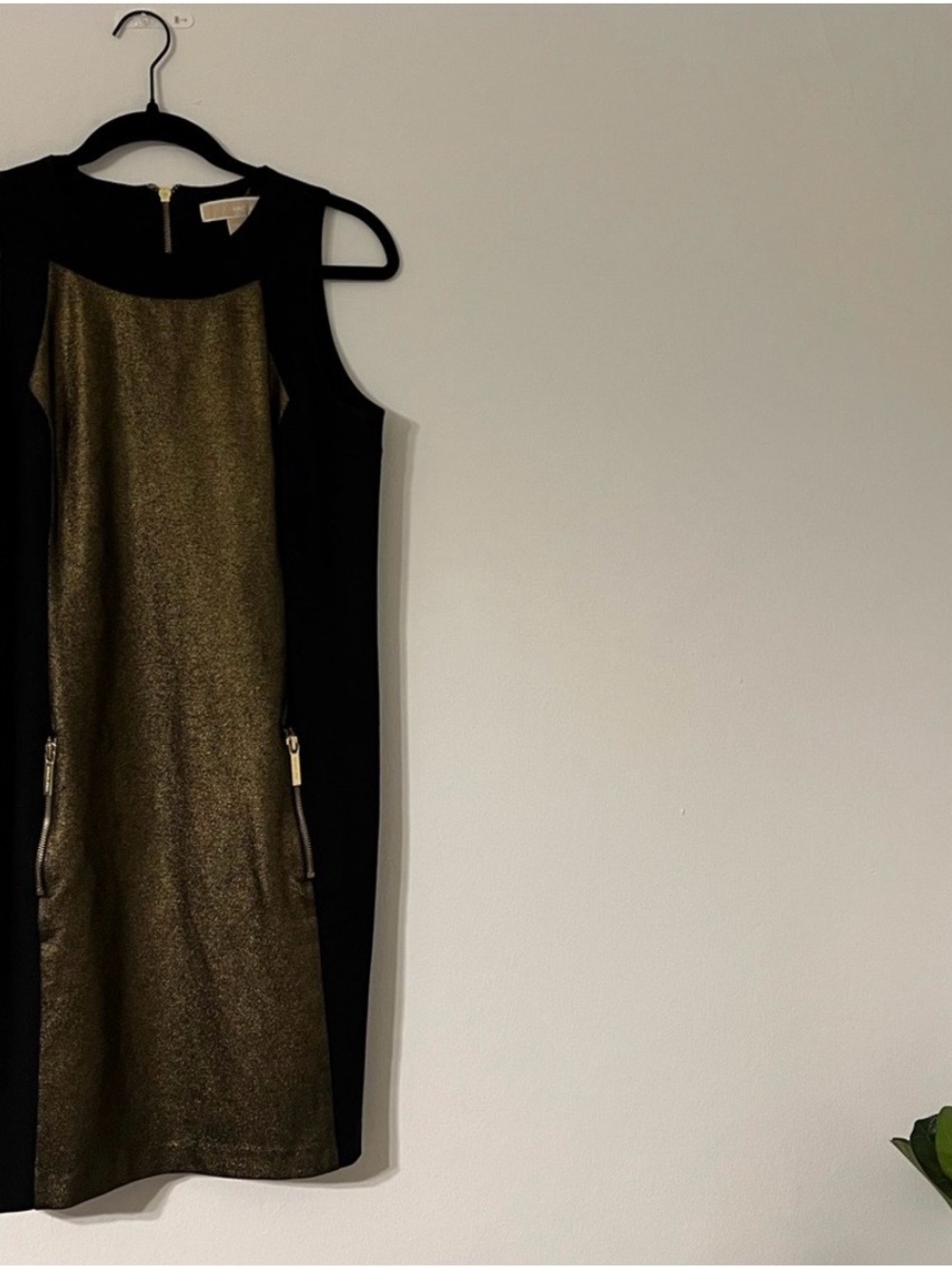 MICHAEL Michael Kors Medium Black and Gold Metallic Panel Shift Dress